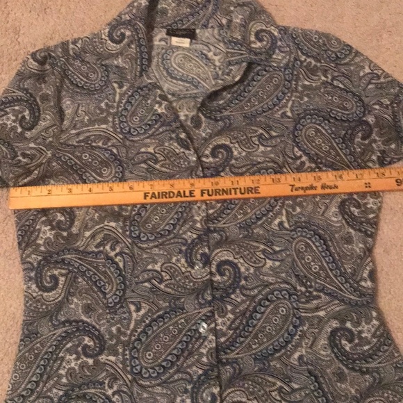 ⭐️3 for $15⭐️ B.Moss Paisley Blouse - Picture 5 of 11